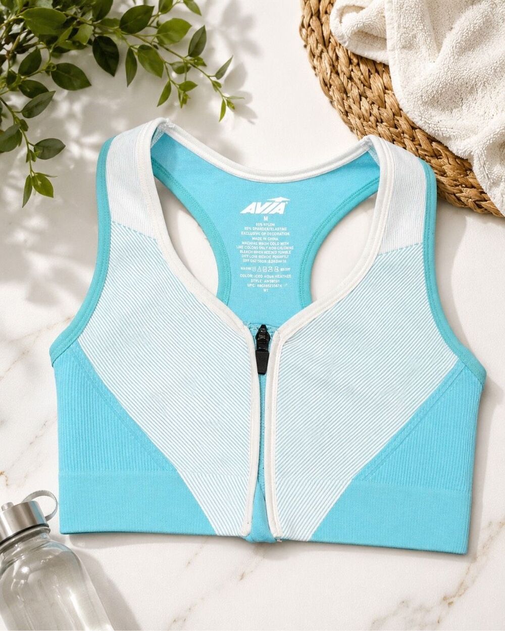 Avia Women’s Medium Aqua Blue White Front Zip Racerback Sports Bra